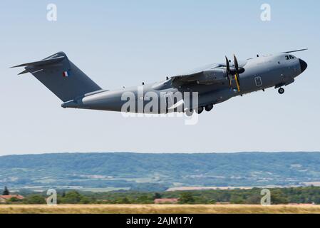 Ein Airbus A400M Atlas militärische Transportflugzeuge der französischen Luftwaffe. Stockfoto
