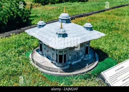 Istanbul, Turkey-July 12, 2017: reduzierte Replik von Ahmet Brunnen. Miniaturk Park liegt in Istanbul Stockfoto