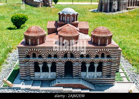 Istanbul, Turkey-July 12, 2017: reduzierte Replik des Molla Gurani Moschee. Miniaturk Park liegt in Istanbul Stockfoto