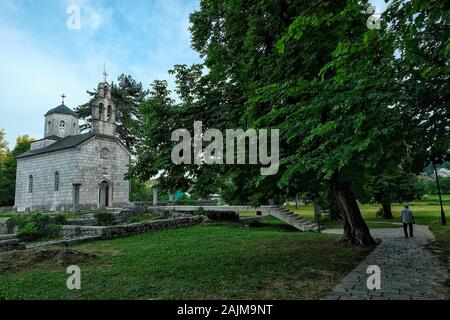 Cetinje, Montenegro - 20. Juni 2019: Die Cipur-Kirche, auch Geburtskirche der Jungfrau genannt, wurde auf den Ruinen Des Alten Cetinje-Klosters erbaut Stockfoto