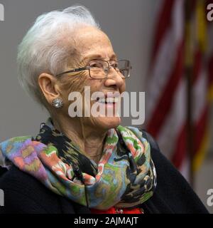 Katherine Johnson (im Film versteckte Zahlen gekennzeichnet) An der Namensgebung für die NASA Katherine G. Johnson Computational Forschungseinrichtung. (USA) Stockfoto
