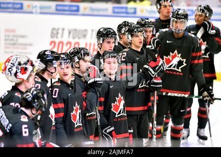 Ostrava, Tschechische Republik. 04 Jan, 2020. Hockey Spieler von Kanada feiert einen Sieg nach der 2020 IIHF World Junior Eishockey WM Halbfinale zwischen Kanada und Finnland in Ostrava, Tschechische Republik, am 4. Januar 2020. Credit: Jaroslav Ozana/CTK Photo/Alamy leben Nachrichten Stockfoto