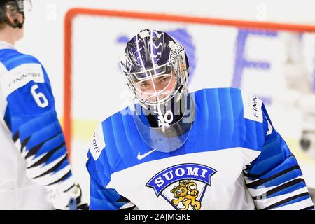 Ostrava, Tschechische Republik. 04 Jan, 2020. Enttäuscht JUSTUS ANNUNEN von Finnland nach der 2020 IIHF World Junior Eishockey WM Halbfinale zwischen Kanada und Finnland in Ostrava, Tschechische Republik, am 4. Januar 2020. Credit: Jaroslav Ozana/CTK Photo/Alamy leben Nachrichten Stockfoto