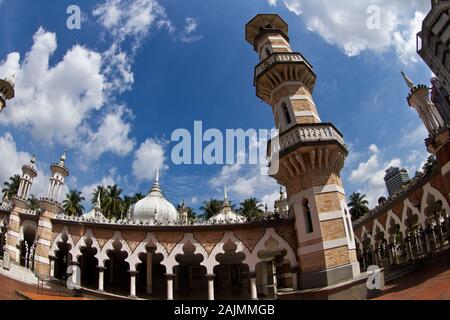 Kuala Lumpur Jamek Moschee in Malaysia im Sommer. 1909 erbaut, Jamek Moschee ist eine der ältesten Moscheen in der Stadt Stockfoto