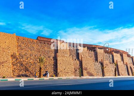 Blick von der alten Festung im Zentrum der Stadt, Ouarzazate, Marokko Stockfoto