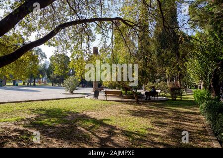 Konak, Izmir/Türkei - 22.11.2019 - Kulturpark und Ausstellungszentrum. Öffentlicher Park mit dem Namen Kültürpark (übersetzter Kulturpark). Stockfoto