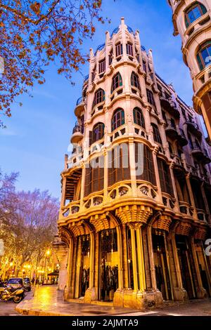 Historisches Jugendstil Wohnung Gebäude kann Casasayas, Mallorca, Spanien Stockfoto