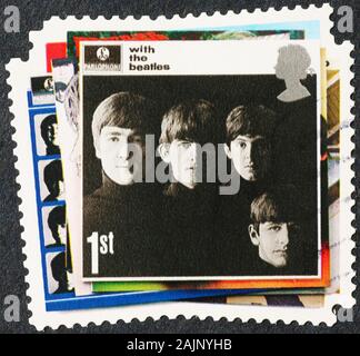 Cover der alten Beatles-Platte auf Briefmarke Stockfoto