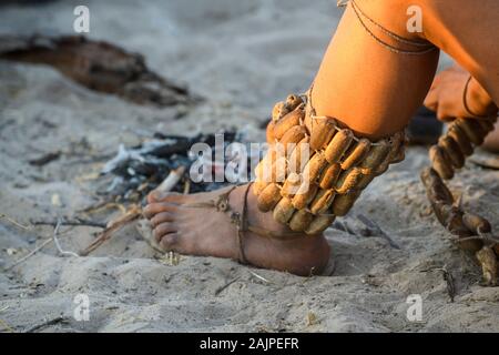 Ankle Bracelets, San Buschmänner, Kalahari, Botswana Stockfoto