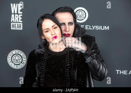 Los Angeles, USA. 04 Jan, 2020. Marilyn Manson (l) und Lindsay Usich die Kunst des Elysium 13. jährlichen Black Tie künstlerische Erfahrung "Himmel" im Palladium in Hollywood, Los Angeles, Kalifornien, USA, am 04. Januar 2020. | Verwendung der weltweiten Kredit: dpa Picture alliance/Alamy leben Nachrichten Stockfoto