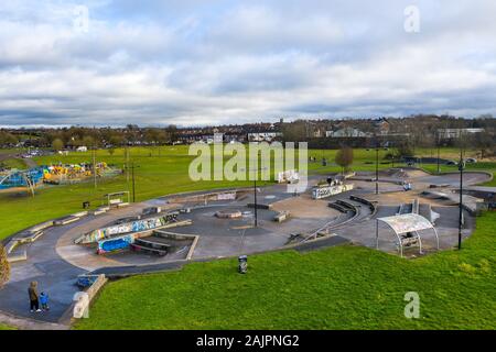 Hanley Forest Park, Stoke on Trent, Blick Auf Den zentralen Waldpark, Central Forest Park, Hanley Park, Plaza Skatepark in der Stadt Stockfoto