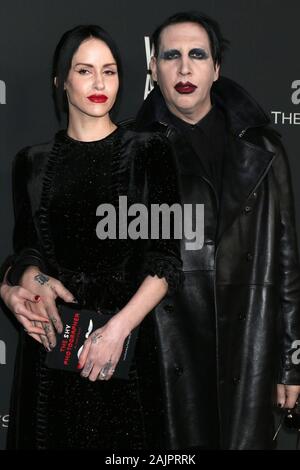 Los Angeles, CA. Am 4. Januar, 2020. Lindsay Usich und Marilyn Manson in der Ankunftshalle für die 13. jährlichen Kunst von Elysium himmel Gala, Hollywood Palladium, Los Angeles, CA 4. Januar 2020. Credit: Priscilla Grant/Everett Collection/Alamy leben Nachrichten Stockfoto