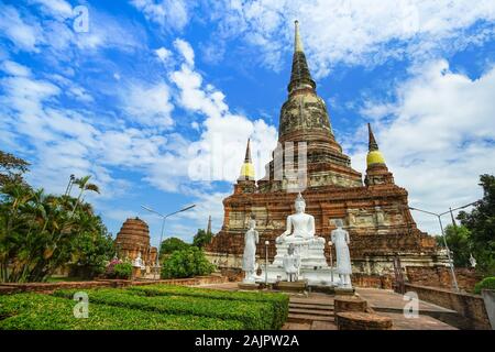 Schöne Szene von Wat Yai Chai Mongkhon (oder mongkhol), Ayuthaya, Thailand. Stockfoto