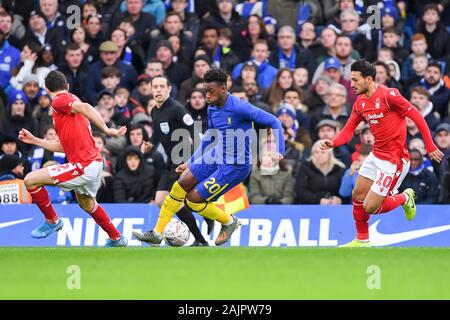 London, Großbritannien. 5. Januar 2020. Callum Hudson-Odoi (20) von Chelsea im FA Cup Match zwischen Chelsea und Nottingham Forest an der Stamford Bridge, London am Sonntag, den 5. Januar 2020. (Credit: Jon Hobley | MI Nachrichten) das Fotografieren dürfen nur für Zeitung und/oder Zeitschrift redaktionelle Zwecke verwendet werden, eine Lizenz für die gewerbliche Nutzung Kreditkarte erforderlich: MI Nachrichten & Sport/Alamy leben Nachrichten Stockfoto