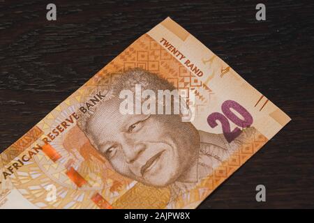 20 South African Rand Banknote mit Nelson Mandela, Hochformat, 20 ZAR Wechsel der Währung Stockfoto