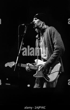 Mailand Italien, 25.02.1994: Kurt Cobain Sänger und Gitarrist von Nirvana während des Live-Konzerts im Palatrussardi Stockfoto