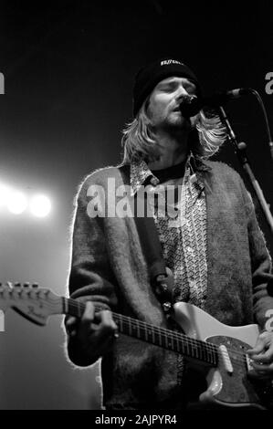 Mailand Italien, 25.02.1994: Kurt Cobain Sänger und Gitarrist von Nirvana während des Live-Konzerts im Palatrussardi Stockfoto