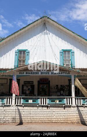 Mercantile, Shop, Madrid, ehemalige Bergbaustadt im Ortiz Berge, Türkis Trail, New Mexico, USA Stockfoto