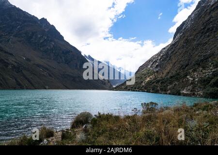 In der Cordillera Blanca Bereich in der Nähe der Stadt Huaraz im Norden Perus gelegen, befindet sich das Santa Cruz Trek ist eine der schönsten Bergtouren in Peru. Stockfoto