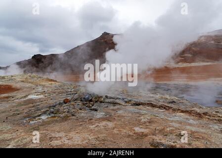 Myvatn Namafjall Hverir geothermale Region im Nordosten Islands. Stockfoto