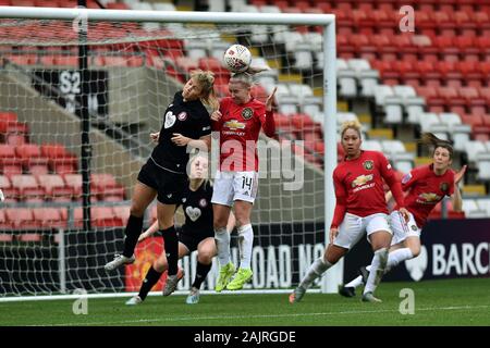 Leigh, UK. 05 Jan, 2020. LEIGH, ENGLAND - 5. Januar Jackie Groenen von Manchester United Frauen und Gemma Evans von Bristol City Frauen während Super das Barclays FA Women's League Spiel zwischen Manchester United und Bristol City bei Leigh Sport Stadion, Leigh am Sonntag, den 5. Januar 2020. (Credit: Eddie Garvey | MI Nachrichten) das Fotografieren dürfen nur für Zeitung und/oder Zeitschrift redaktionelle Zwecke verwendet werden, eine Lizenz für die gewerbliche Nutzung Kreditkarte erforderlich: MI Nachrichten & Sport/Alamy leben Nachrichten Stockfoto