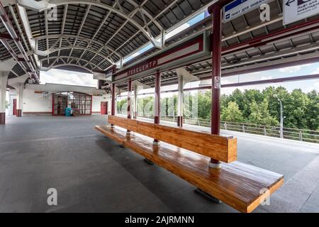 Moskau, Russland - Juli 8, 2019: Moskauer öffentlichen Nahverkehr. Teletsentr Station des Moskauer monorail Straße Stockfoto