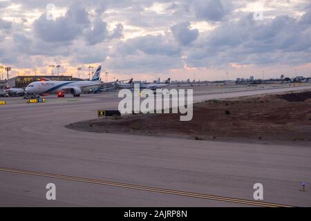El Al Israel Airlines Boeing in Tel Aviv, internationaler Flughafen Ben-Gurion Stockfoto