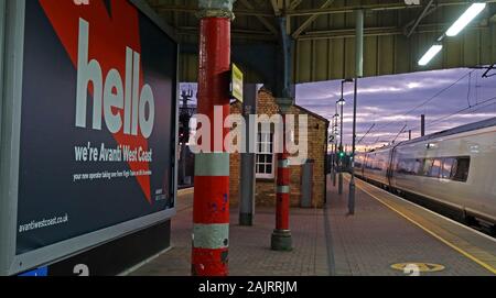 Avanti Westküste, WCML, West Coast Mainline - rebrand für FirstGroup TrenItalia, Austausch Virgin Trains Dez 2019, in Warrington Station Stockfoto