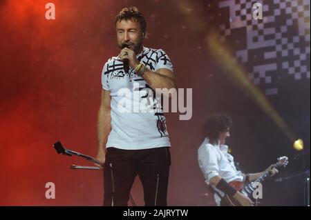 London England vom 13. Oktober 2008, den Cosmos Rocks Tour 2008, O2 Arena, live Konzert der Queen und Paul Rodgers: Paul Rodgers und Brian May während des Konzerts Stockfoto
