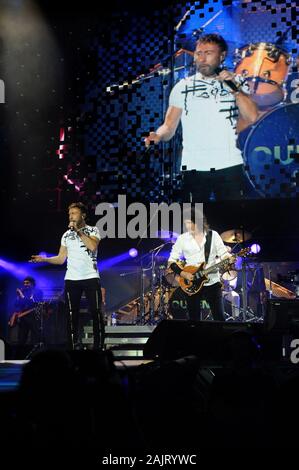 London England vom 13. Oktober 2008, den Cosmos Rocks Tour 2008, O2 Arena, live Konzert der Queen und Paul Rodgers: Paul Rodgers und Brian May während des Konzerts Stockfoto
