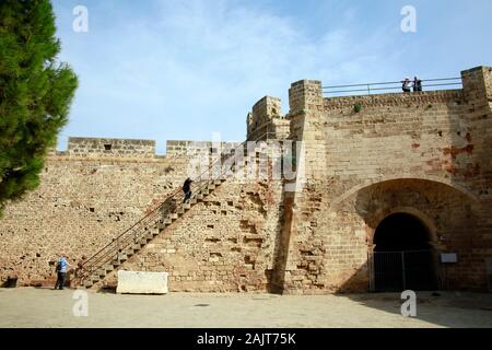 Treppe zum Seetor, Teil der Venezianischen Stadtmauer, Famagusta, Türkische Republik Nordzypern Stockfoto