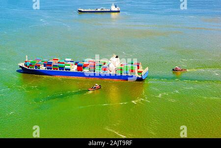 Luftaufnahme von Bayonne Containerschiff reflex Stockfoto