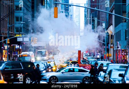 Überfüllten Stadt Street Scene Stockfoto