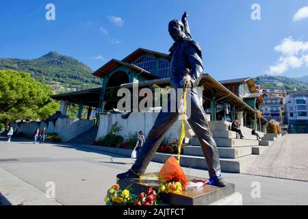 Freddie Mercury Statue, Quai de La Rouvenaz, Genfer See, Montreux, Kanton Waadt, Schweiz. Stockfoto