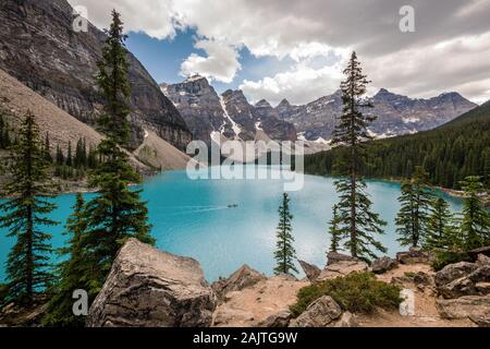 Moraine Lake im Banff National Park, der Kanadischen Rockies, Alberta, Kanada. Stockfoto