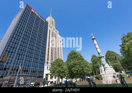 Buffalo, USA-20 Juli, 2019: Lafayette Square in Buffalo Downtown, der einen Bürgerkrieg denkmal Spalte, ist das zweite wichtigste Raum in Downtow Stockfoto