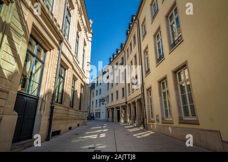 Die Stadt Luxemburg, Luxemburg - 21. SEPTEMBER: Dies ist eine Stadt mit traditioneller Architektur im alten historischen Viertel von Ville Haute auf Septembe Stockfoto