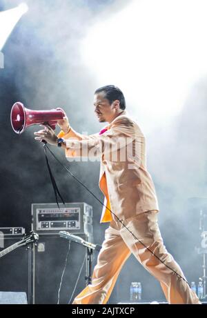 Mike Patton singt live, mit Faith No More Stockfoto