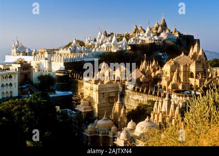 Shatrunjaya, Indias Allerheiligste für Jains mit mehr als 850 Tempel auf einem Hügel Stockfoto