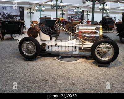 MULHOUSE, FRANKREICH AUGUST 2018: Seite der Biplace Sport Bugatti Typ 16 Grand Prix 1912 - 1914 Ausstellung im Museum in der Europäischen Cite de Stockfoto