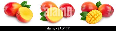 Mango Obst Hälfte mit Blättern und Schichten auf weißem Hintergrund schließen isoliert. Eingestellt oder Sammlung Stockfoto