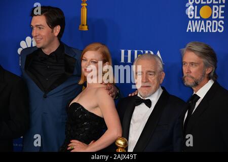 LOS ANGELES, USA. Januar 05, 2020: Nicholas Braun, Sarah Snook, Brian Cox & Alan Ruck in der Presse Zimmer im Golden Globe Awards 2020 im Beverly Hilton Hotel. Bild: Paul Smith/Featureflash Stockfoto