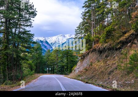 Atemberaubende Landschaft auf dem Olymp, dem höchsten Berg Griechenlands und der Heimat von Zeus und den griechischen Göttern. Stockfoto