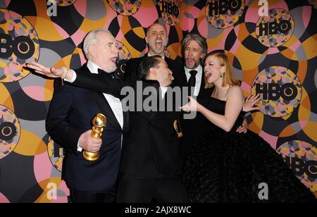 Beverly Hills, CA. 5 Jan, 2020. Brian Cox, Kieran Culkin, Jesse Armstrong, Alan Ruck, Sarah Snook bei der Partei für HBO 77. jährlichen Golden Globe Awards nach Party, The Beverly Hilton, Beverly Hills, CA ab 5. Januar 2020. Credit: Elizabeth Goodenough/Everett Collection/Alamy leben Nachrichten Stockfoto