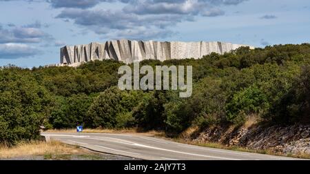 Caverne du Pont-d'Arc, ein Faksimile der Höhle von Chauvet in Ardeche, Frankreich, eine Höhle, enthält einige der am besten erhaltenen figürlichen Höhlenmalereien in Th Stockfoto