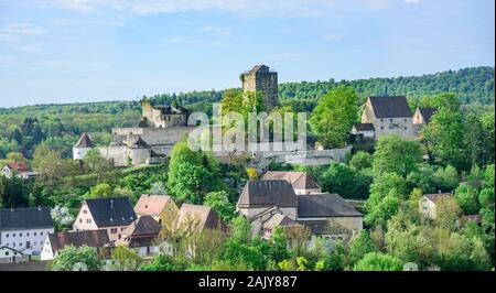 Schöne Aussicht auf den kleinen und Altstadt von Pappenheim in der fränkischen Altmühltal Stockfoto