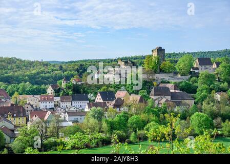 Schöne Aussicht auf den kleinen und Altstadt von Pappenheim in der fränkischen Altmühltal Stockfoto