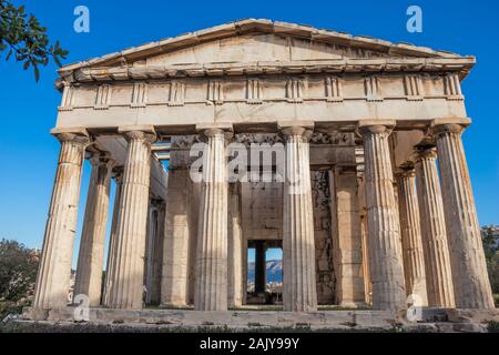 Der Tempel des Hephaistos oder hephaisteion oder früher als Theseion eine gut erhaltene Griechische Tempel. Es handelt sich um einen dorischen Peripteral-tempel und befindet sich unter Stockfoto