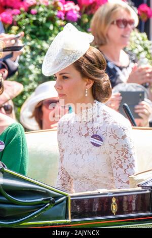 Historische Bilder von Kate Middleton, Der Herzogin von Cambridge, die Royal Ascot, Großbritannien besucht Stockfoto