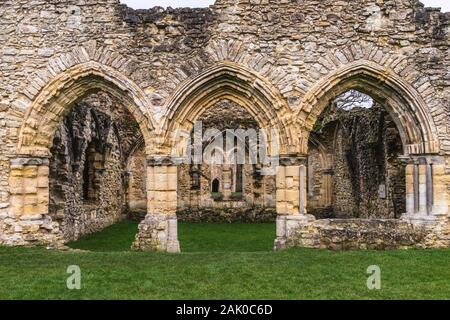 Eingang zum Kapitel Haus in Netley Abtei, Southampton, England, Großbritannien Stockfoto